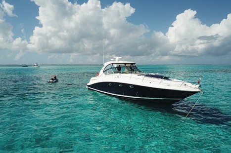 private boat rental in Cayman island